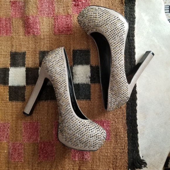 Dolce Vita Brenna Studded Platform Pumps SZ 6.5 - Picture 2 of 7